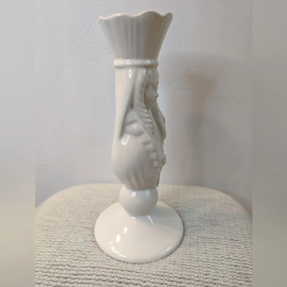 Vintage Hull Coronet Queen Vase 1959 #209